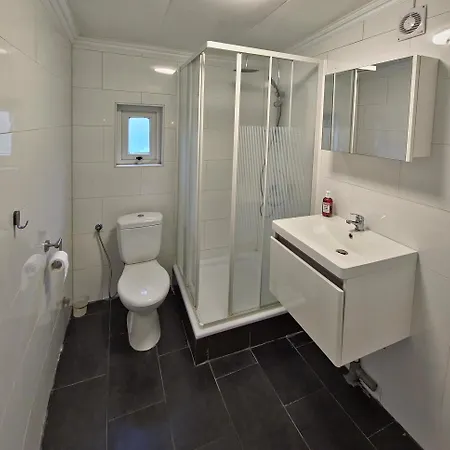 Cozychalet Met Prive Hot Tub *